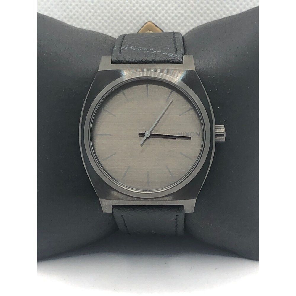 Nixon Unisex Black Leather Analog Grey Dial Quartz Genuine Wrist Watch OP336
